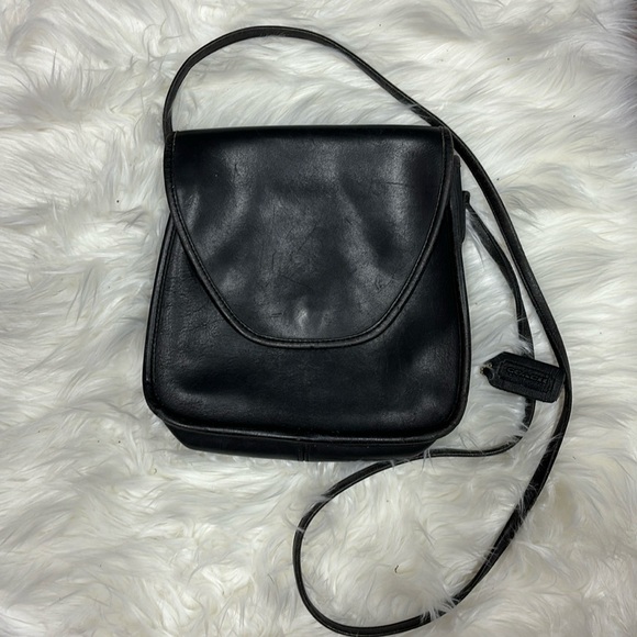 COACH VINTAGE LEATHER CROSS BODY BAG BLACK